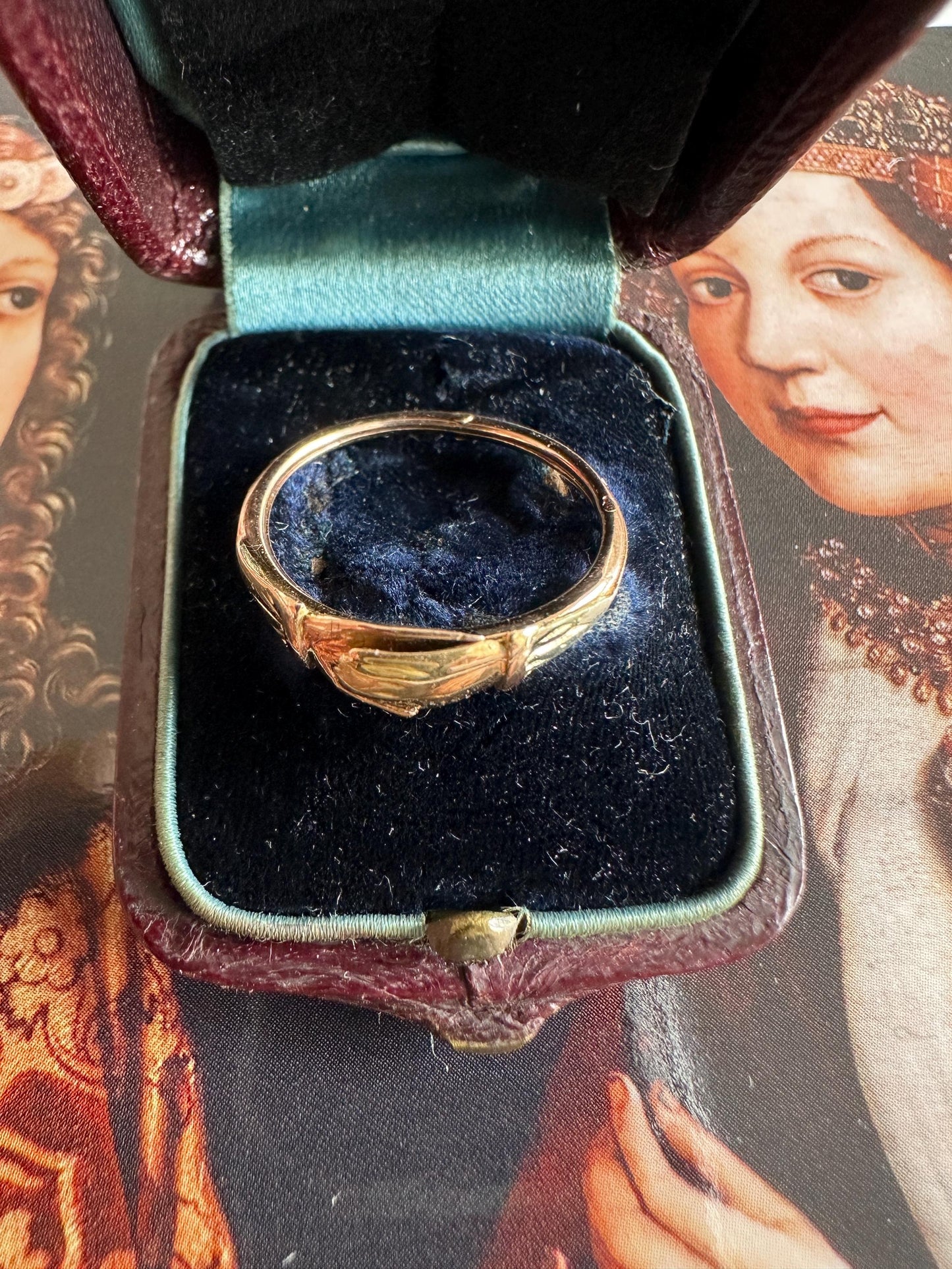 Rare French Engagement Fede Ring Betrothal Bague de foi 18k gold Promise marriage Gimmel hands US 5 1/2 EU 50 1/2 double Georgian Antique