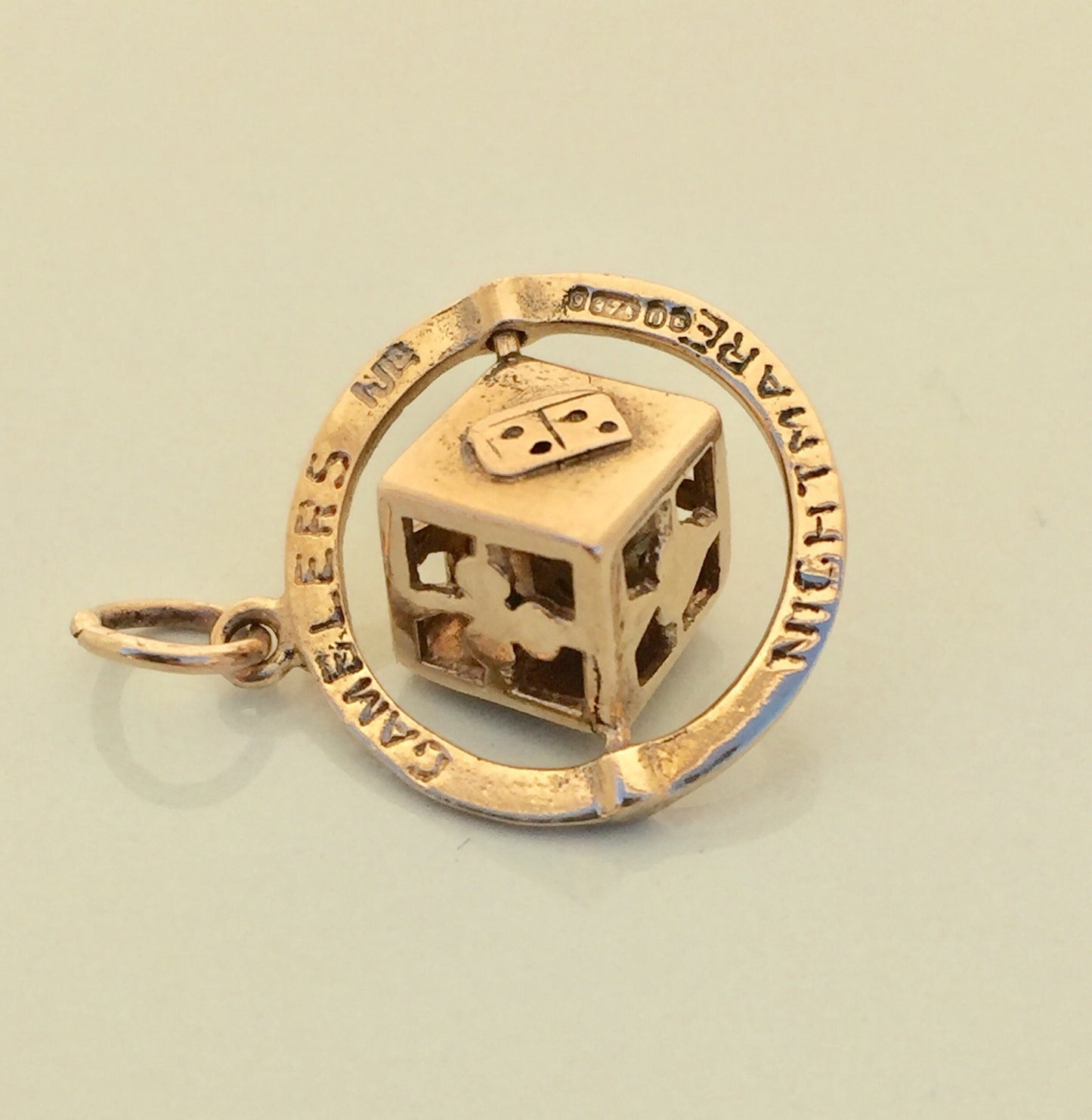 Vintage Gambler’s Nightmare 9ct spinning dice charm