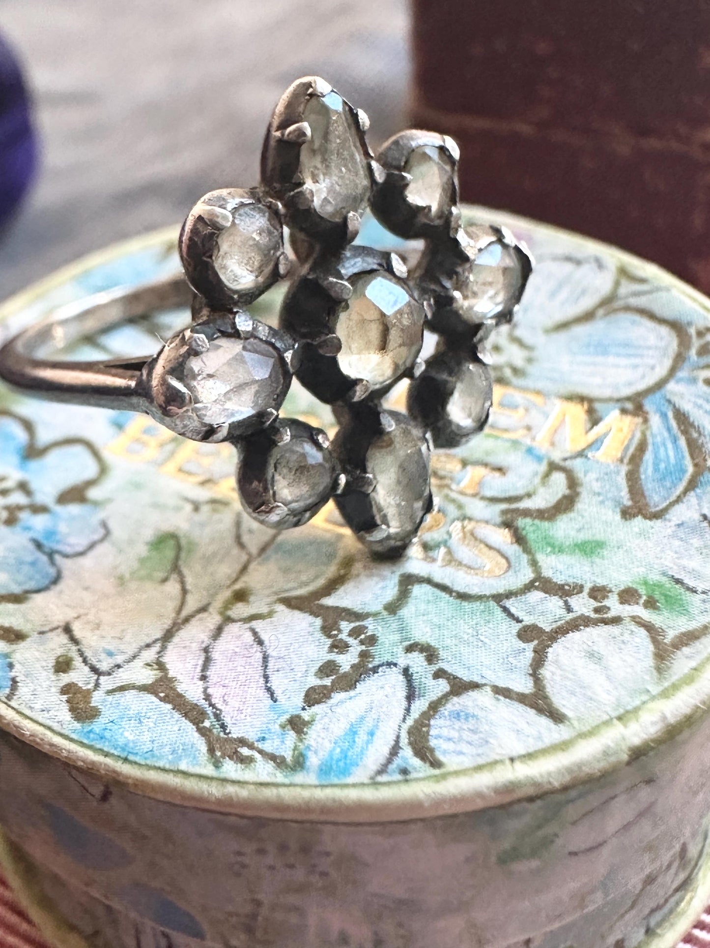 Scarce Georgian Antique Ring foiled diamond paste Jargoon crafted in silver and 12k rosy gold late 1700’s rosette white gold band Swedish