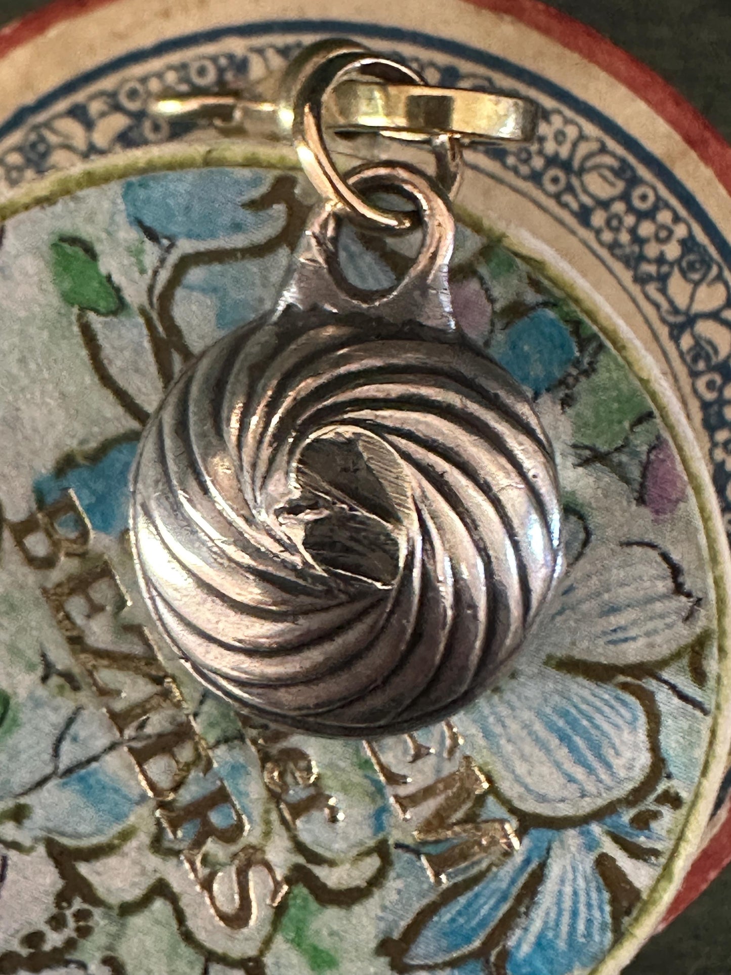 Pink red foiled Rock Crystal Antique Georgian pendant cuff link button engraved silver and 22k yellow gold rare