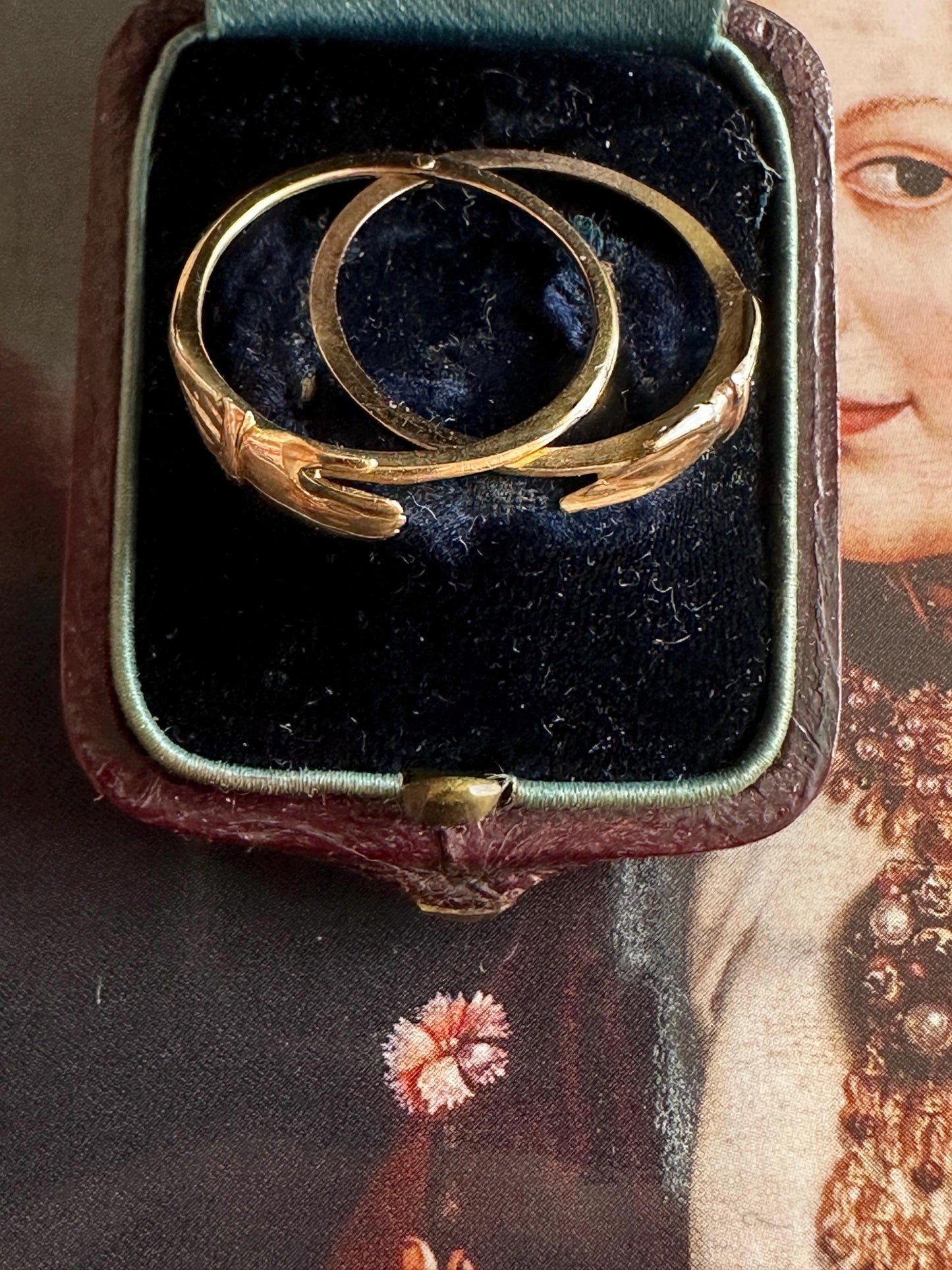 Rare French Engagement Fede Ring Betrothal Bague de foi 18k gold Promise marriage Gimmel hands US 5 1/2 EU 50 1/2 double Georgian Antique