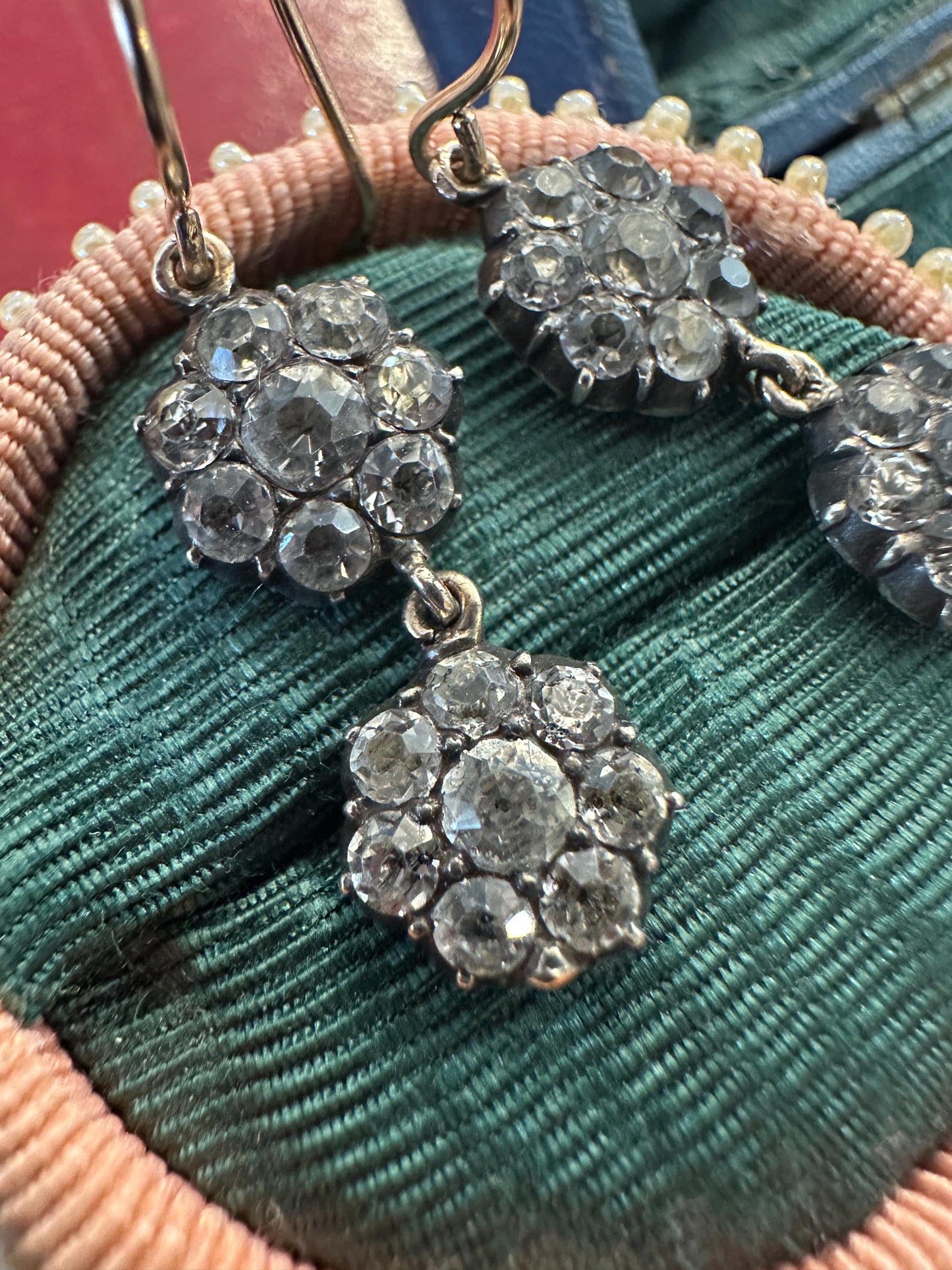 Double Daisies Antique Georgian paste earrings foiled closed back black dot 9k gold silver 14k French wire dangle silver boucle d'oreille